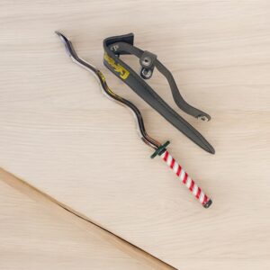 Serpentine Blade: Obanai Iguro’s Nichirin Sword(MINI VERSION)